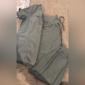 Mandala scrub set- moss green